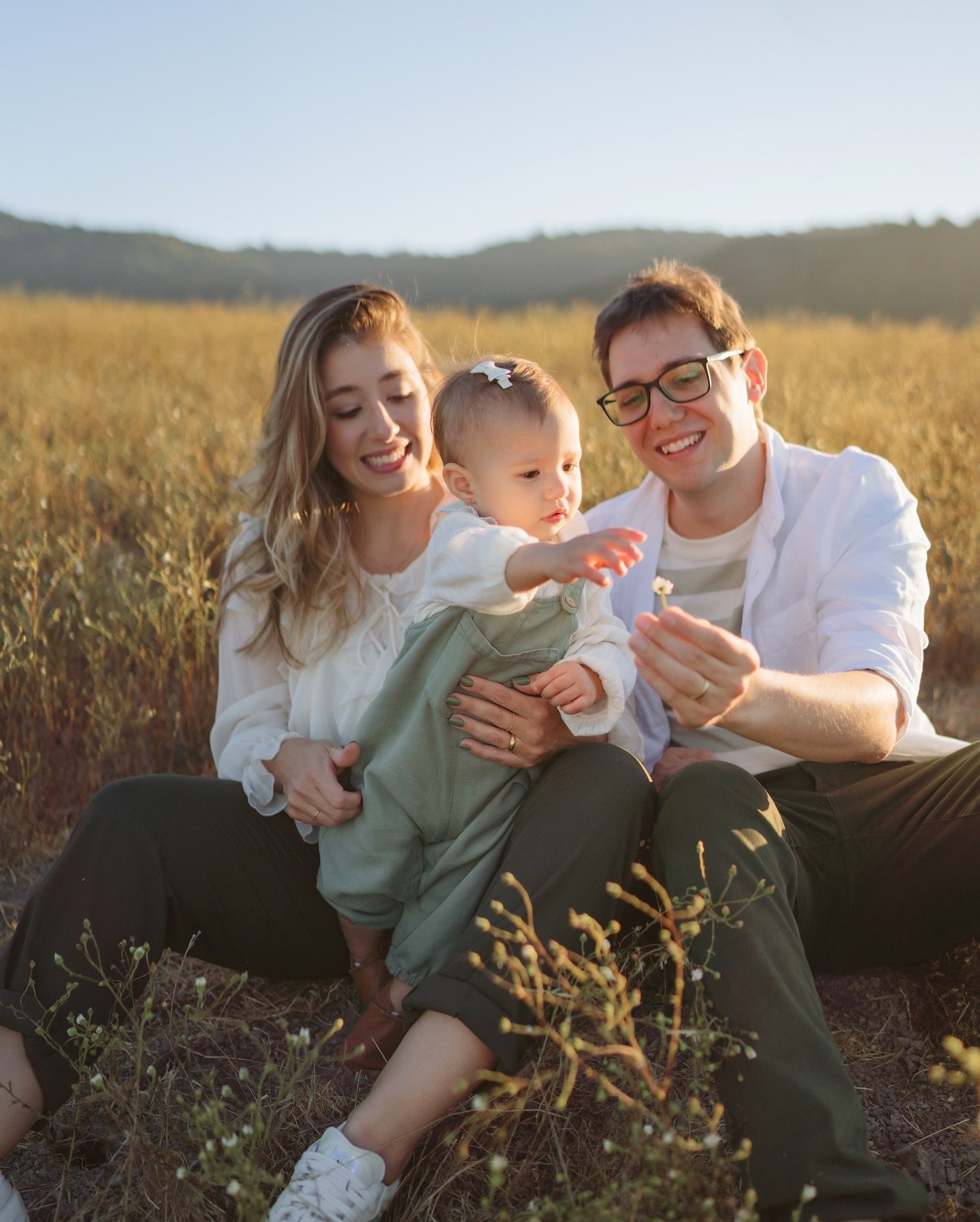 Aurora&rsquo;s first year has been full of wonder and joy, and capturing this moment of her exploring the world with her loving parents, Juliana and Victor, was such a gift. 
I&rsquo;ve been honored to document her journey from birth, and seeing her 