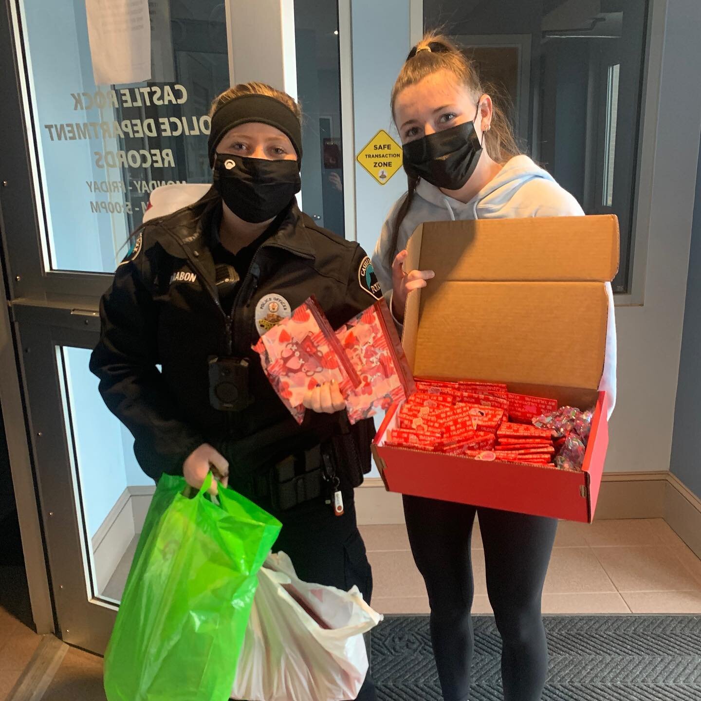 While Valentine&rsquo;s Day has come and gone, these photos are the heart of Rylie&rsquo;s ARK!  A group of young ladies from National Charitable League &lsquo;adopted&rsquo; Rylie&rsquo;s ARK over a year ago.  Each time we do an event, they do somet