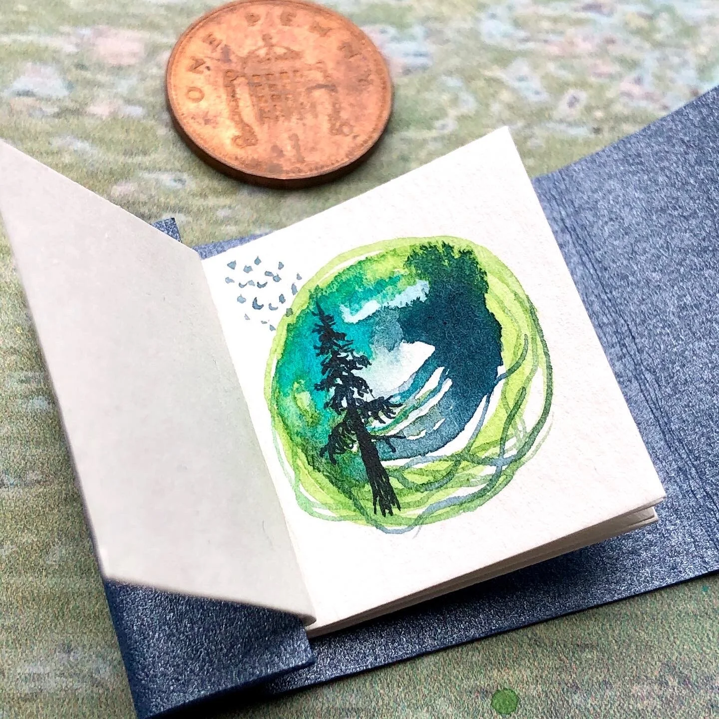 Create a matchbook mini art journal