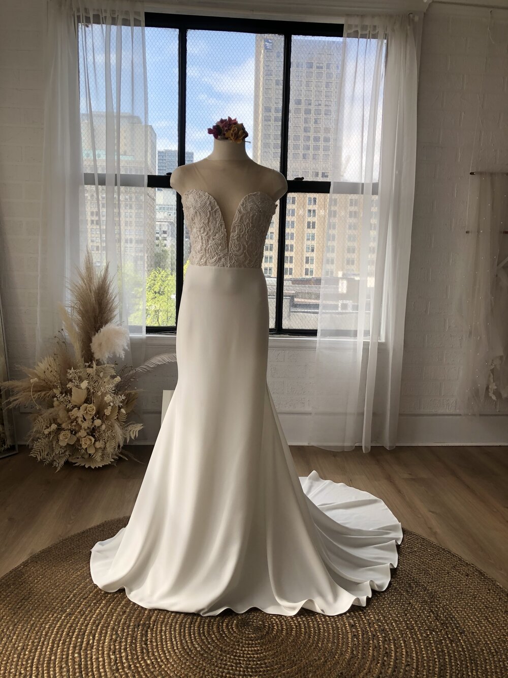 Pronovias omura shop