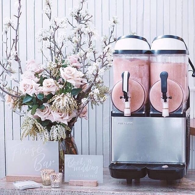 Happy Saturday lovers 🌸 ⠀⠀⠀⠀⠀⠀⠀⠀⠀
We mastered the Frosé during our shop closure and now we are dreaming of this for all our future events.
⠀⠀⠀⠀⠀⠀⠀⠀⠀
Also... trying to consider if it&rsquo;s reasonable to bring a blender into the studio to make Fros