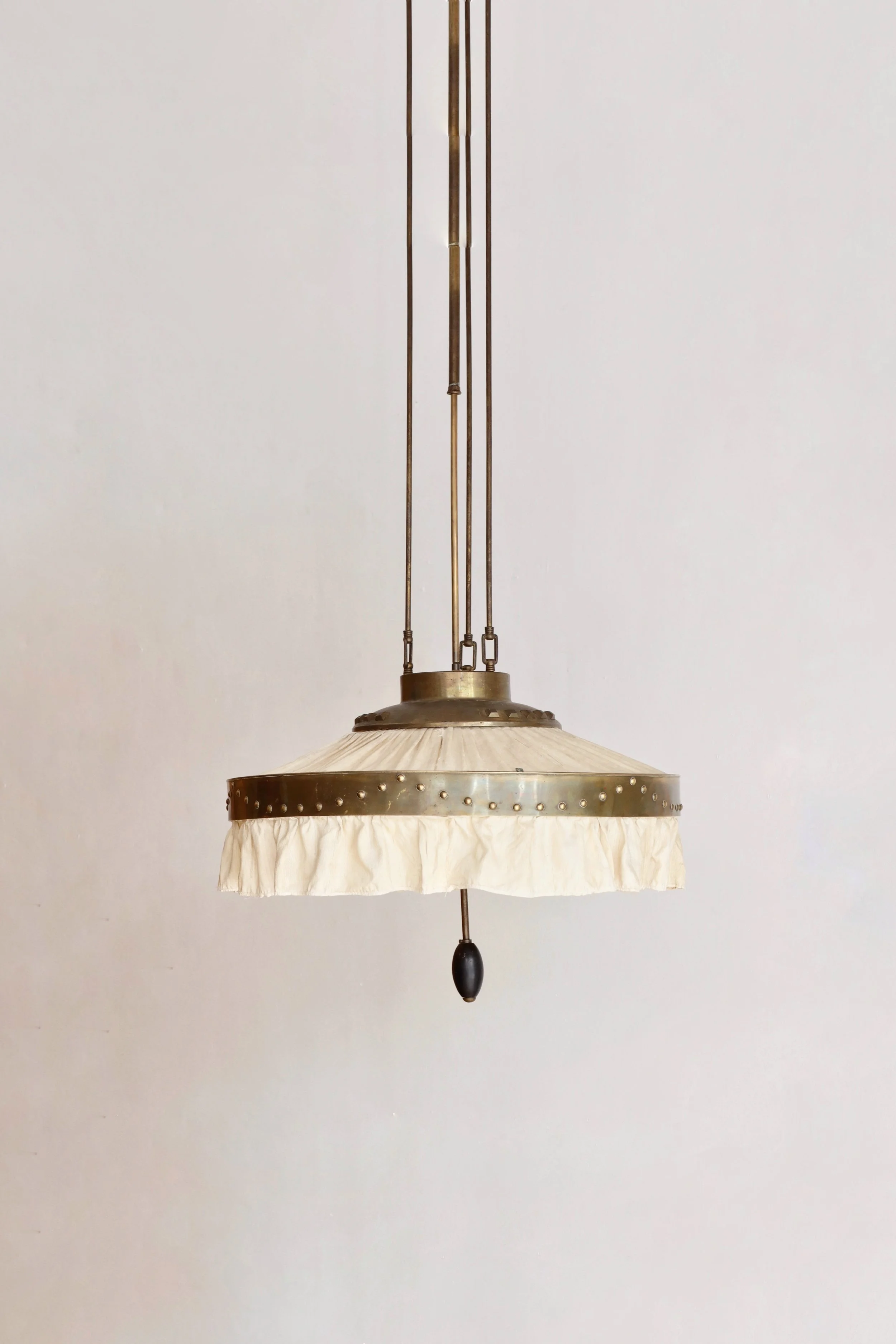 Rise & Fall Ceiling Lamp