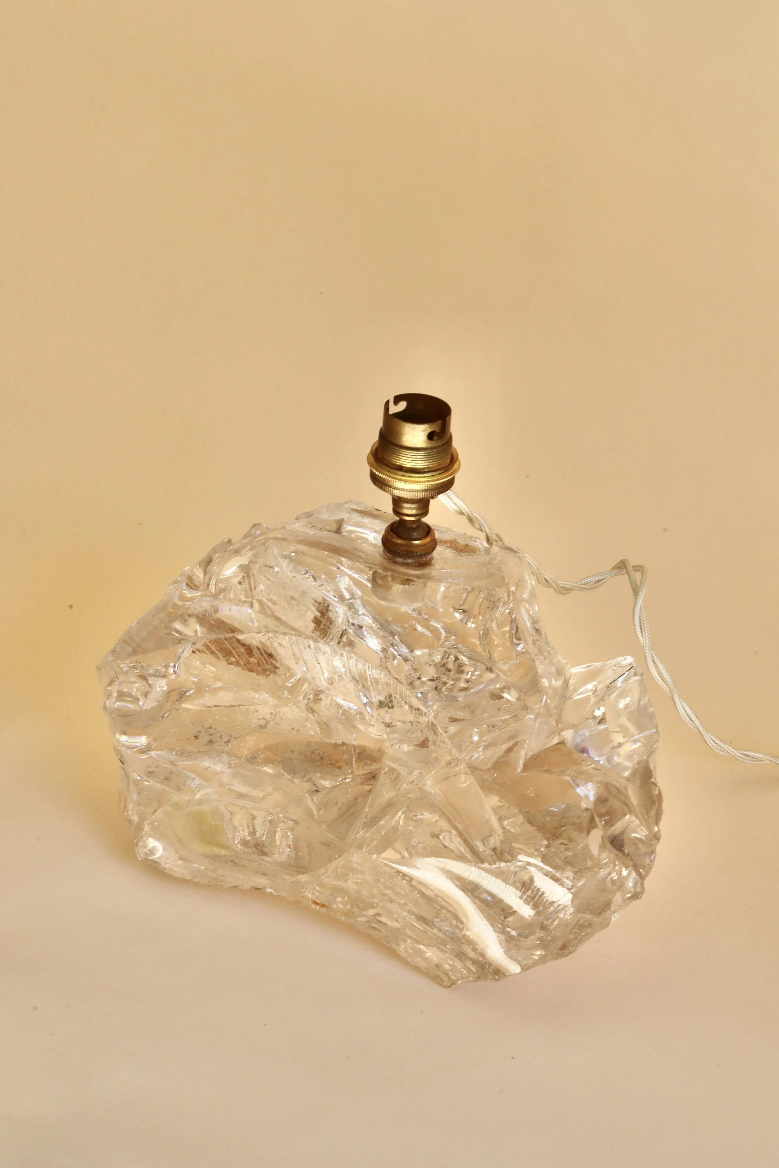 Hammered Crystal Rock Lamp