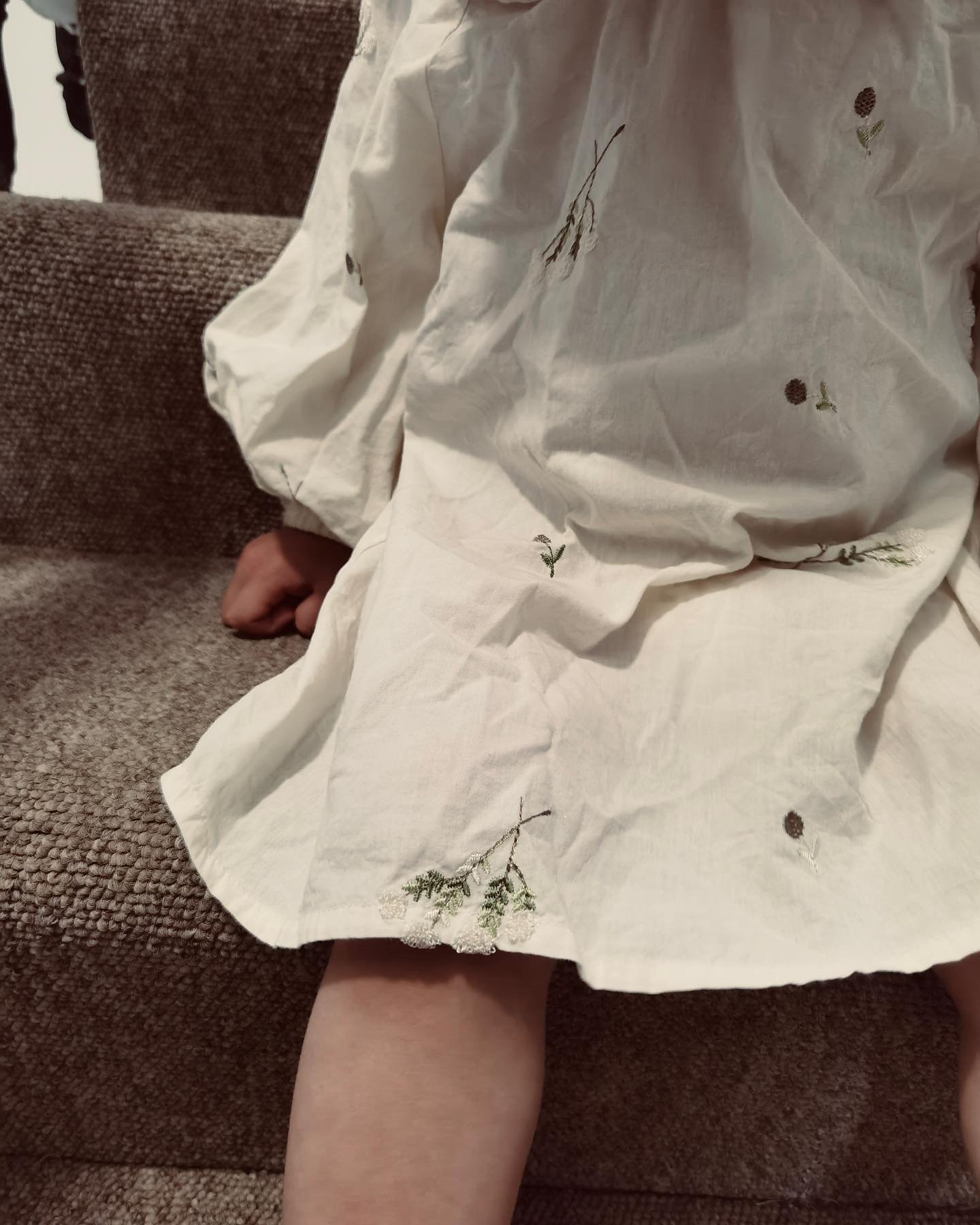 Off we go 30&deg;C🌞
3 outfits for a day👍

Dress！
Embroidered lace flowers🤩
More flowers check website in bio

dungarees!
Denim light blue
More fabrics on website in bio 
.
Designed and made in Bristol 🇬🇧 
5-7 days turnaround