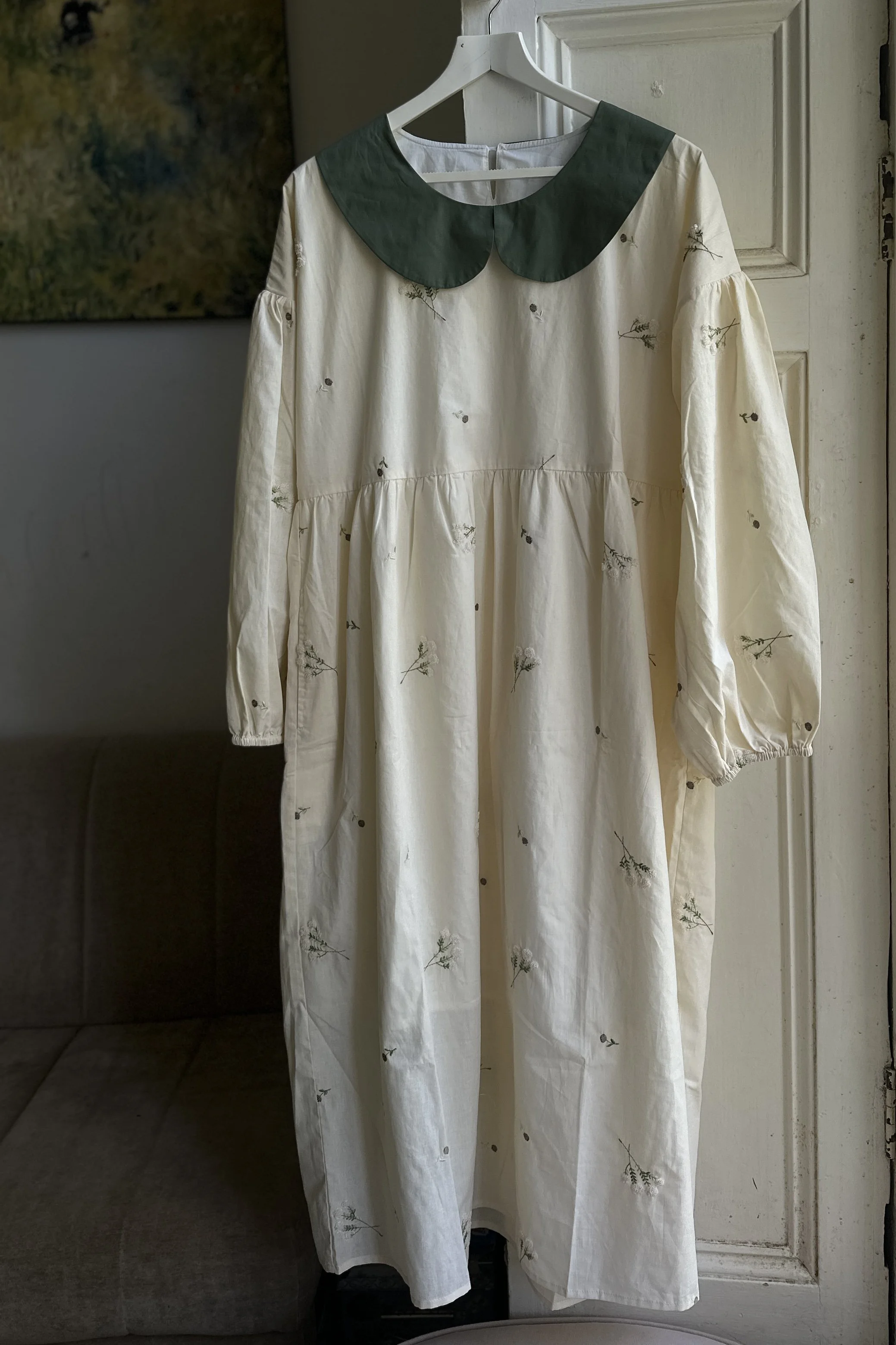 hanging Peter Pan collar maxi summer dress lace flowers embroidery