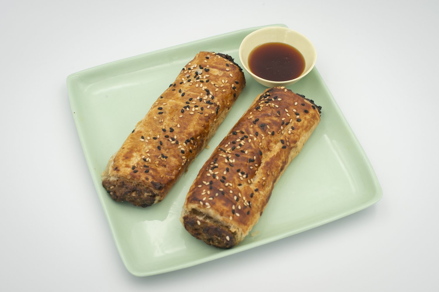 Cranberry & Soya Vegan Sausage Rolls1.jpeg