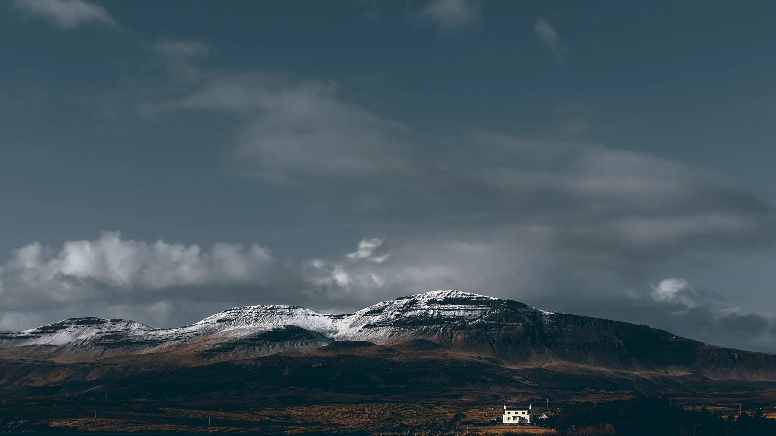 House-in-the-Mountains-in-the-Isle-of-Skye-March-2017_Final_Output.jpg