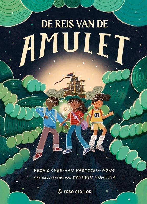 9789083578668 amulet voor.jpg