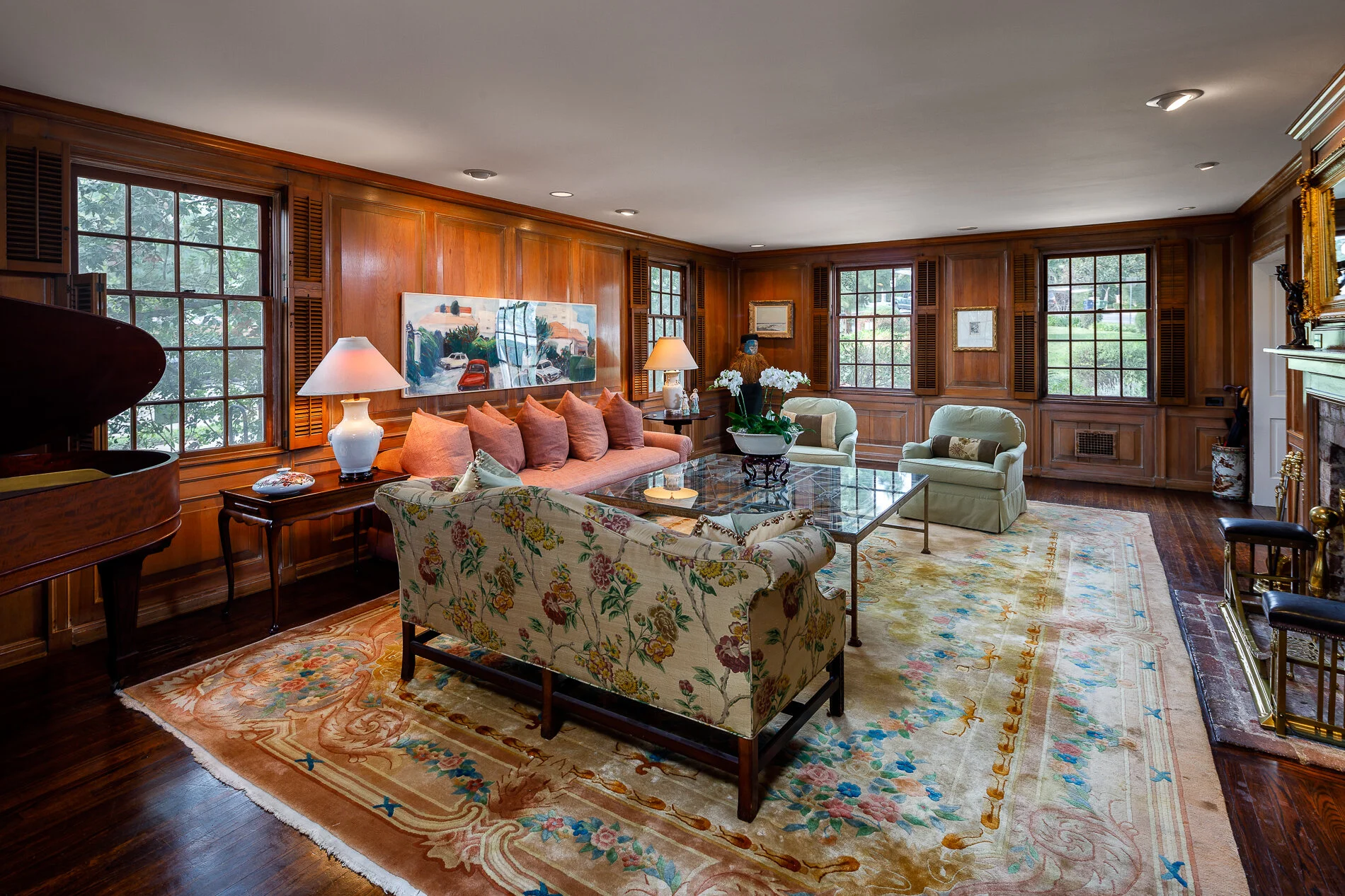 3  315 COMSTOCK  LIVING ROOM COMMLS-7.JPG