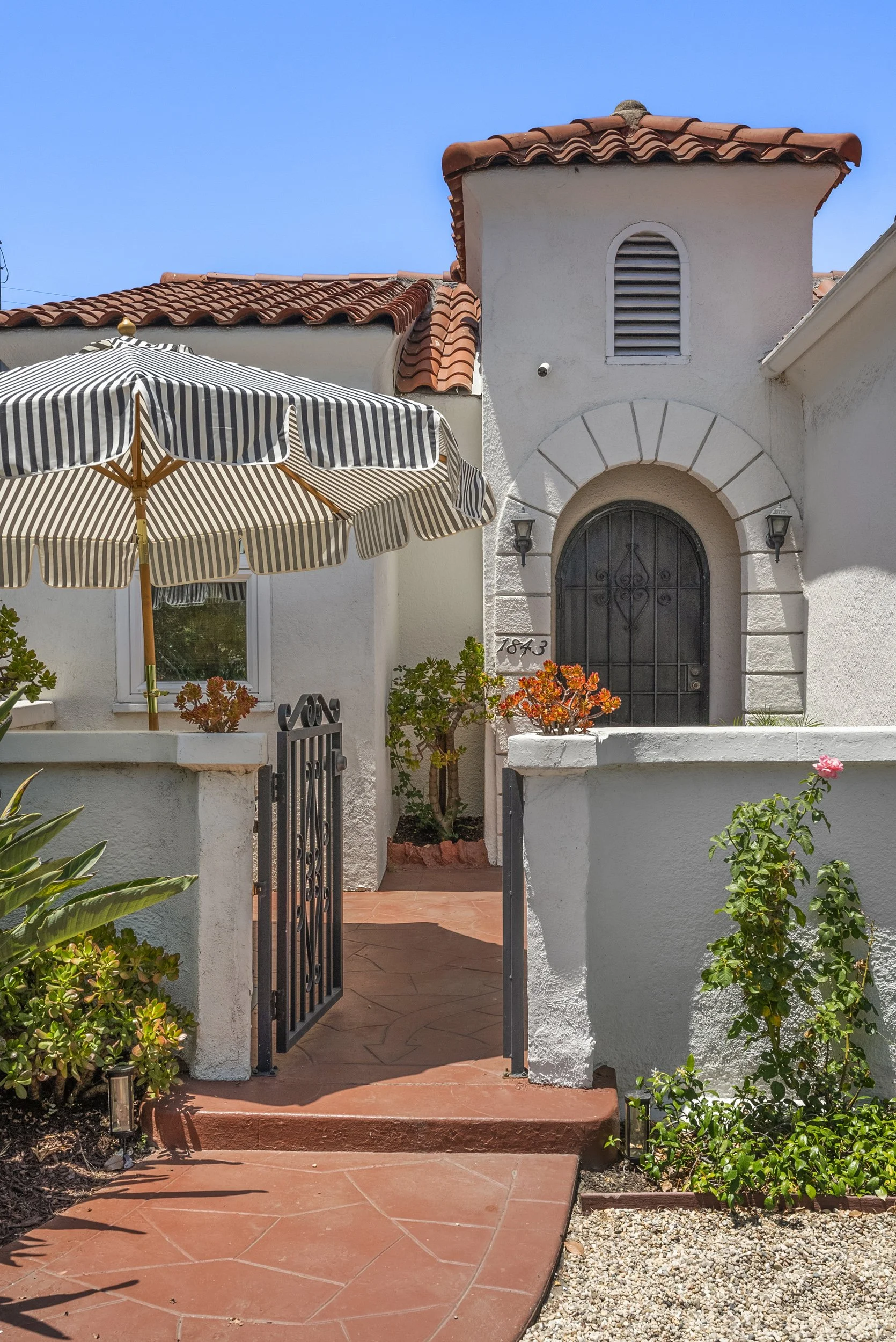 2a Front Exterior  1843 Highland 8.jpg