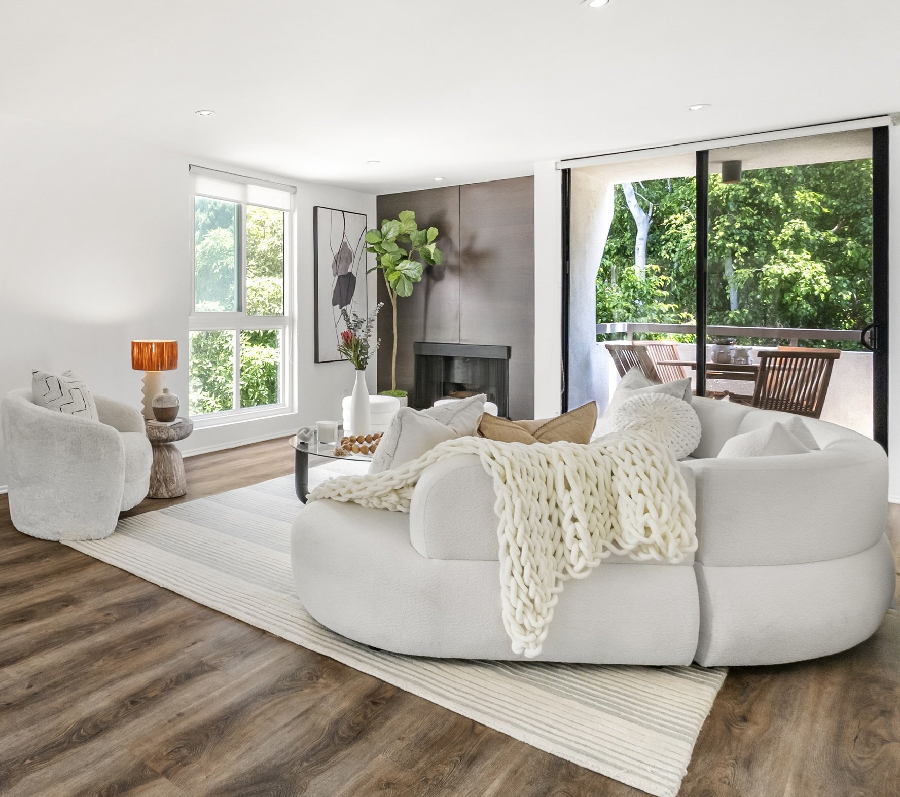 2 Living Room USE THIS.jpg