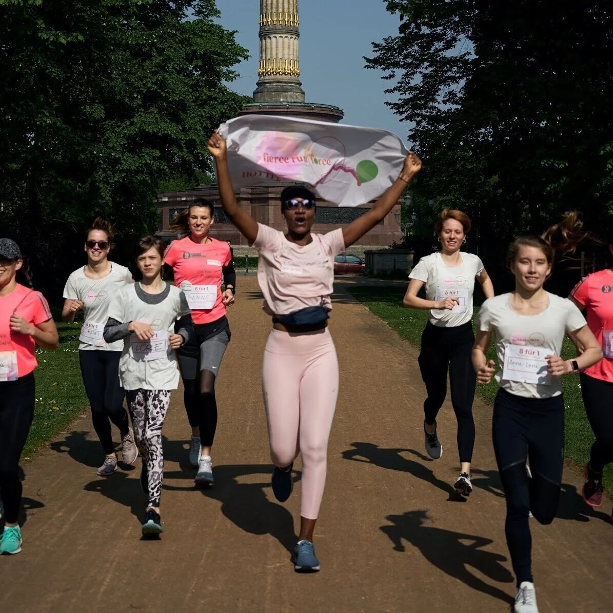 RÜCKBLICK: BRUSTKREBS CHARITY RUN