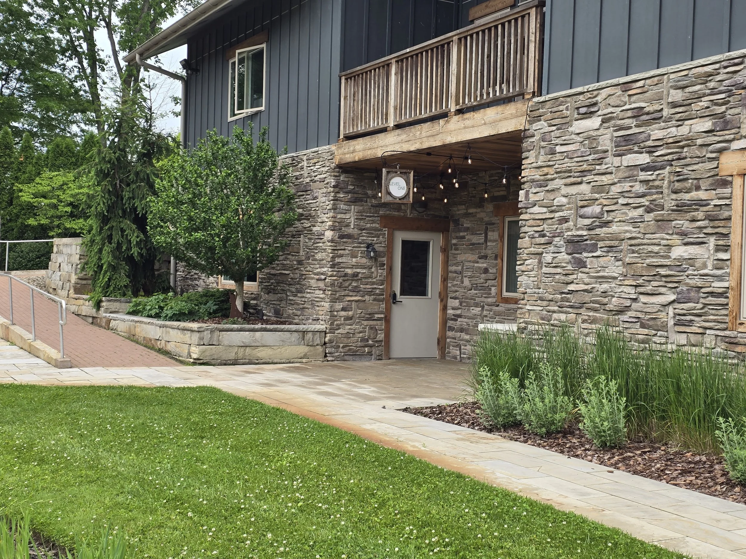 Level One venue entrance Hudson.jpg