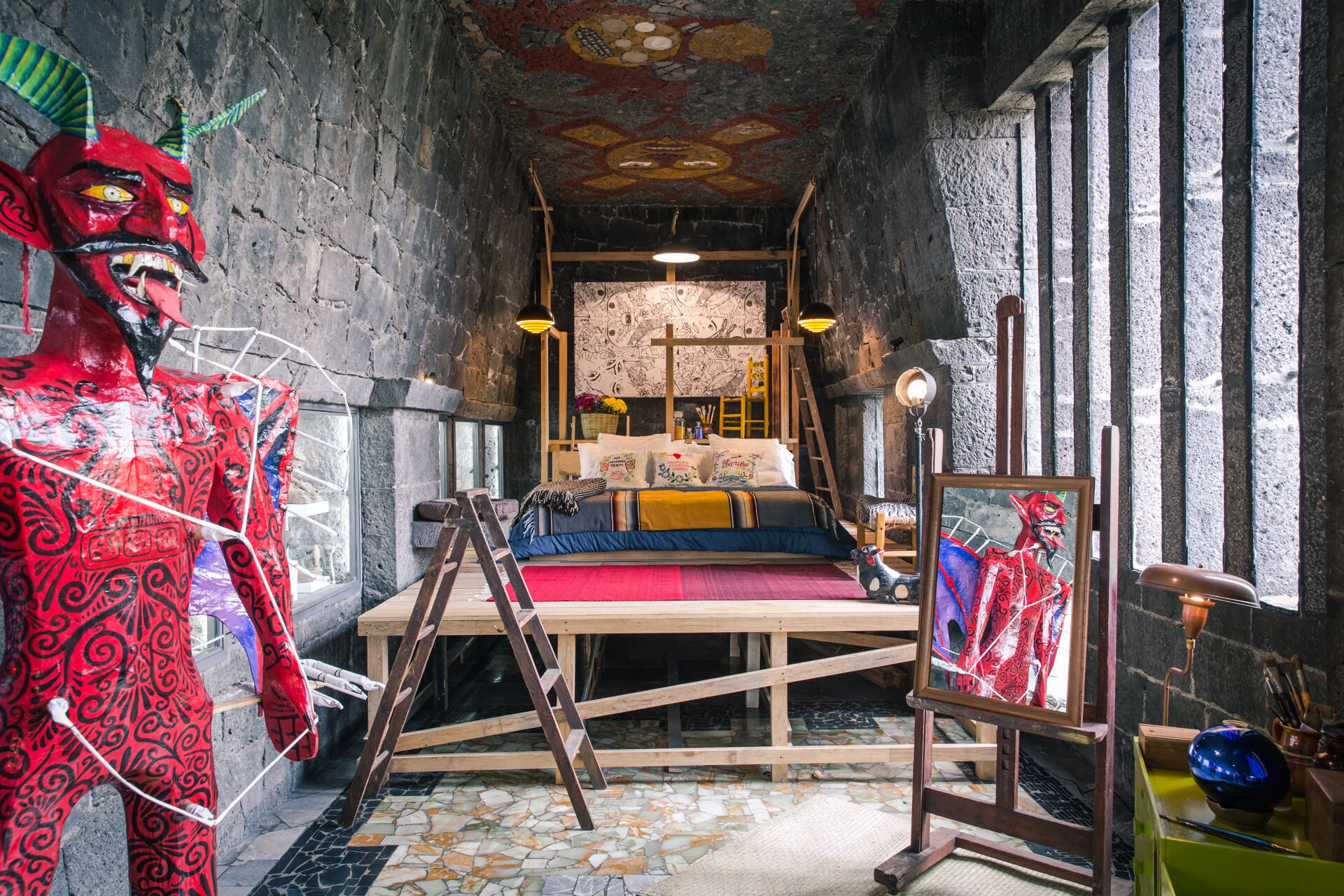 AIRBNB - FRIDA KAHLO — Conrado del Campo