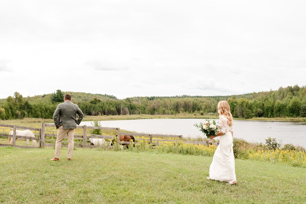 Hollows Camp Wedding - Bradford Ontario Wedding Photographer - Melissa Pushelberg Photography_0010.jpg