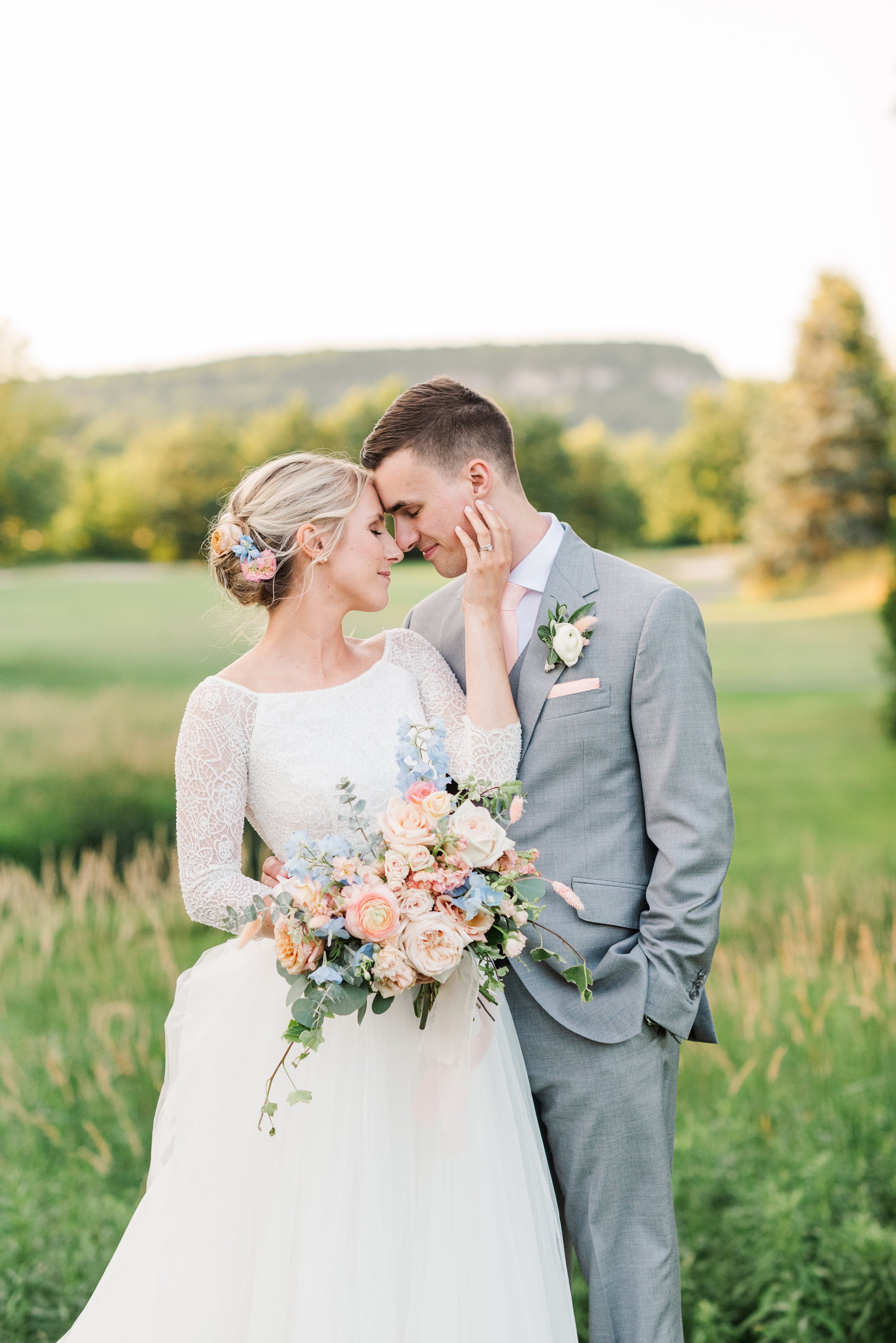5 Essential Tips for Stunning Wedding Photography