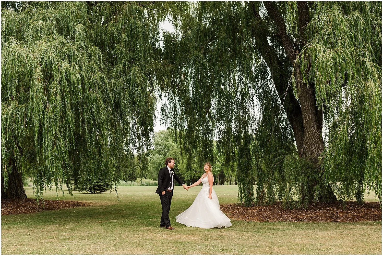 Rustic-Exeter-Barn-Wedding-0034.jpg