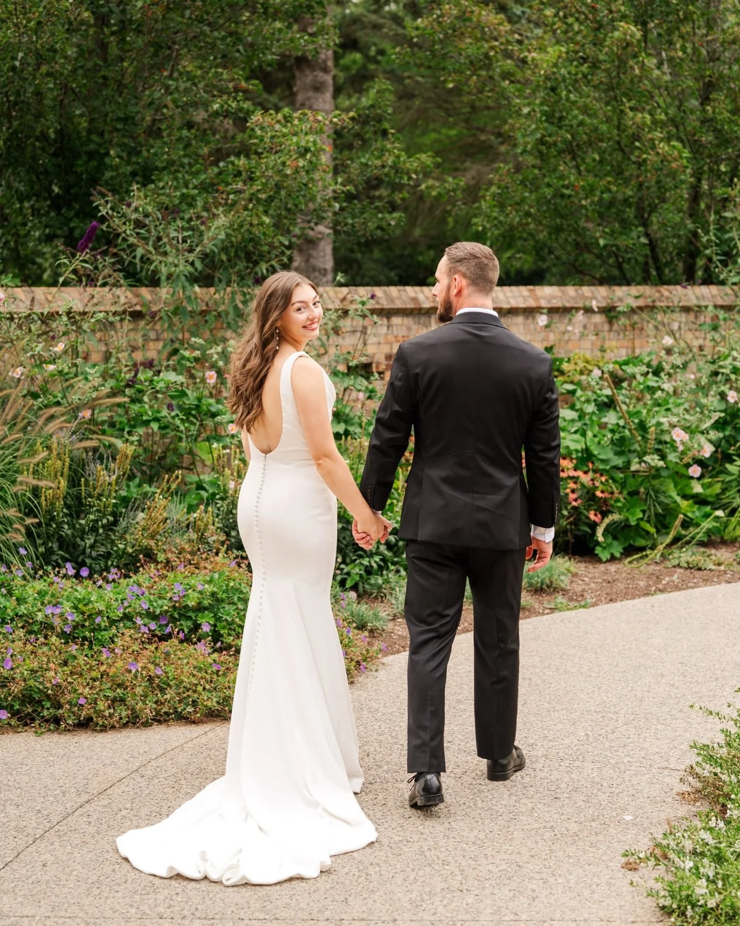 Tyler and Victoria are the kind of people who remind you how much fun it is to celebrate love. They are genuinely kind, easygoing, and fun loving. ❤️

They said &ldquo;I do&rdquo; at the beautiful Civic Gardens in London, surrounded by so many loved 