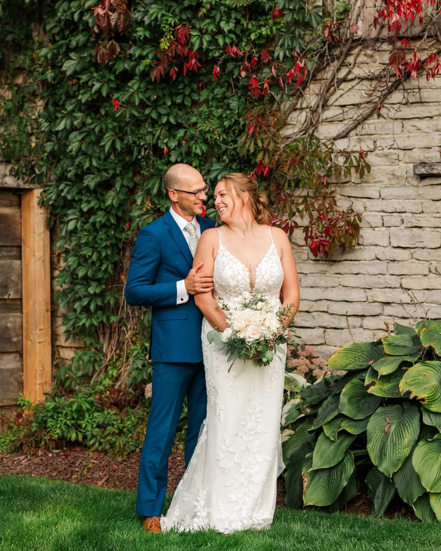 A beautiful country setting, the most easygoing couple, and a wedding party that brought the best energy. 🥰 Kelsey and Jonathan&rsquo;s day at @countryviewweddings was unforgettable. From start to finish it was full of laughter, love, and a whole lo