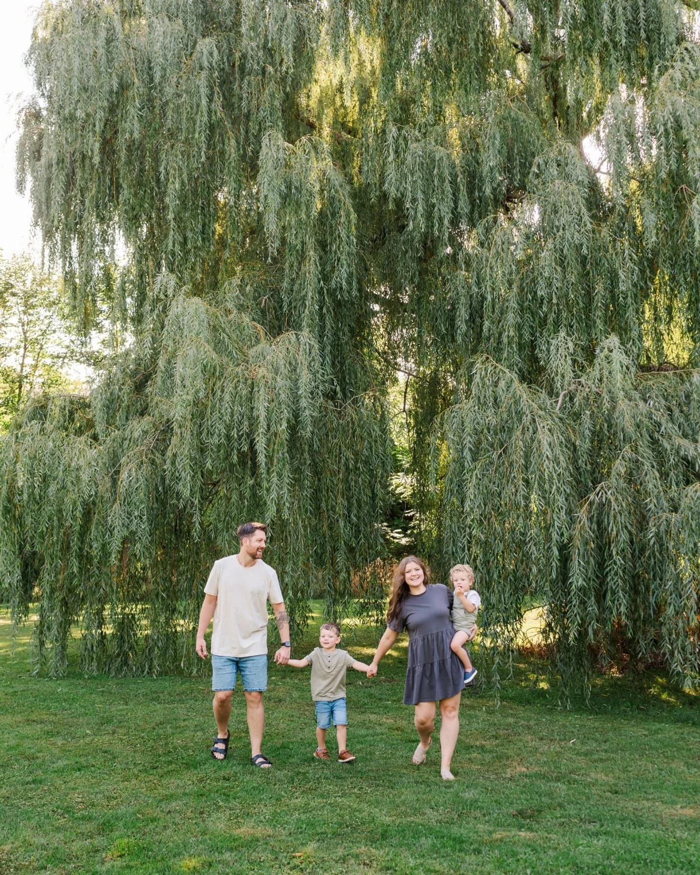 Everything feels so much more magical under a willow tree ✨