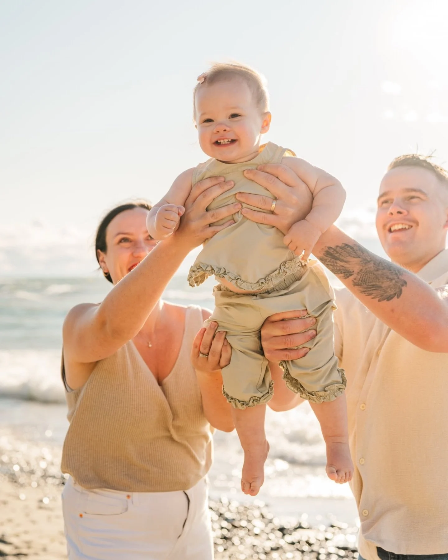 My heart is with this family as they mourn the loss of their father/husband/grandpa. I&rsquo;m honoured to have been able to capture these images for the Dietrich family and hope they serve as a lasting reminder of the love they shared. 🤍

Sending a