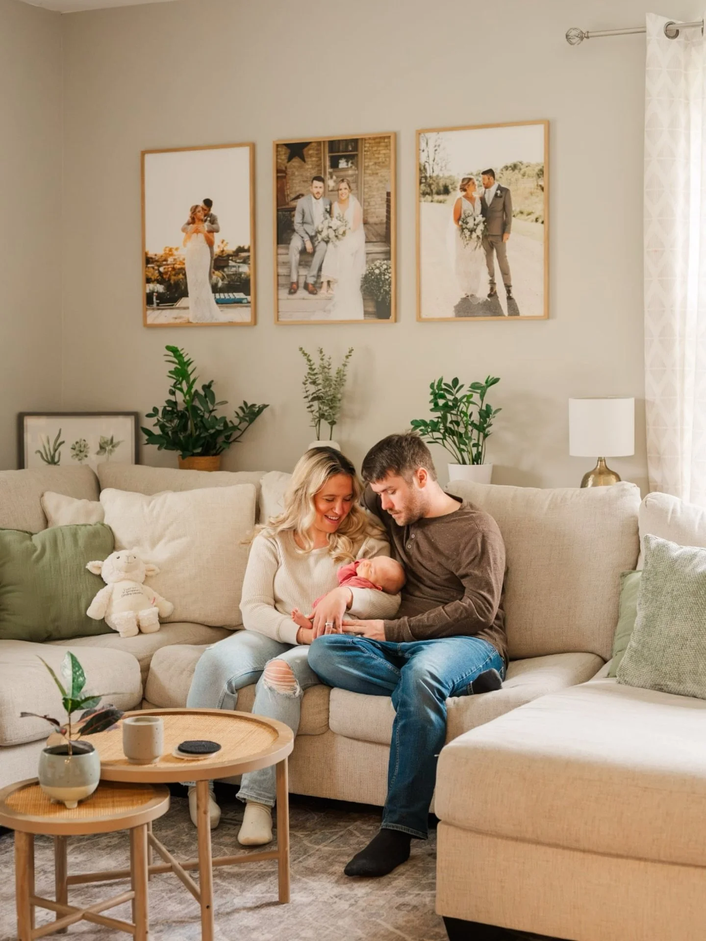 Hey There Delilah 🎵

Last fall I meet the sweetest little girl and her parents for her newborn session. Can&rsquo;t wait to document lots of new baby snuggles this season. 🩷