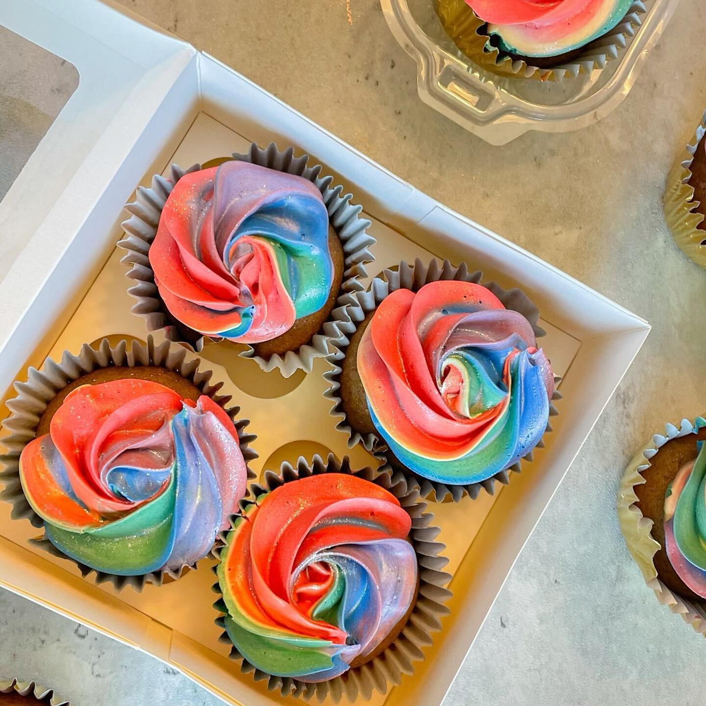 🌈 🧁 ✨Happy Pride Month ✨🧁🌈

June is just one month out of the whole year where we can show support to our LGBTQ+ communities 🏳️&zwj;🌈 one of our NUMS YUMS team members just recently launched her own social media branding business @the.mercadost