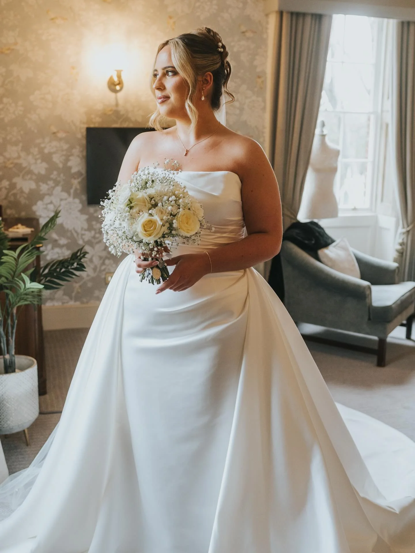 Jess &amp; Jack ❤️

The most beautiful day at @mulberryhousehotel for this gorgeous pair on Thursday!

#mulberryhouse #mulberryhousewedding #essexweddingphotographer #essexweddingphotography #essexweddingvenue