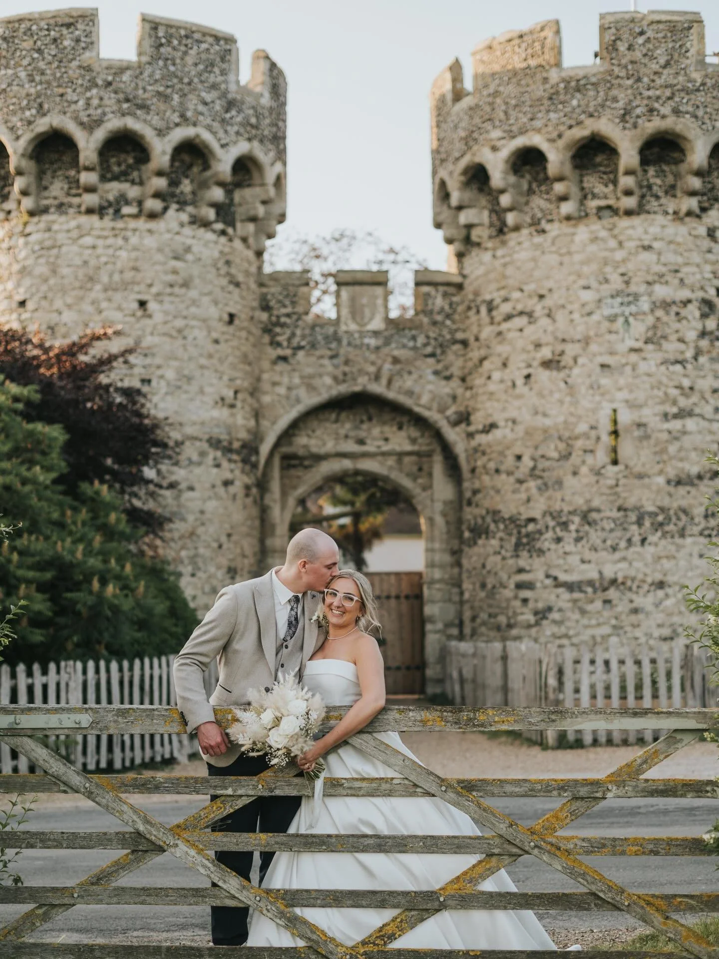 Emily &amp; Tom at the gorgeous @coolingcastlebarn 🏰

#coolingcastlebarn #coolingcastlewedding #coolingcastle #essexweddingphotographer #kentweddingphotographer