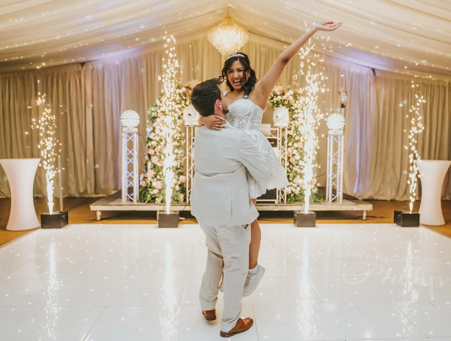On Thursday I had the pleasure of photographing Hazell &amp; Niall&rsquo;s special day at @quendonhall, can&rsquo;t wait to share more from this stunning day with the BEST team!

Hair @theperfectmarriage
Make-up Artist @leanneperillymakeupartist
Deco