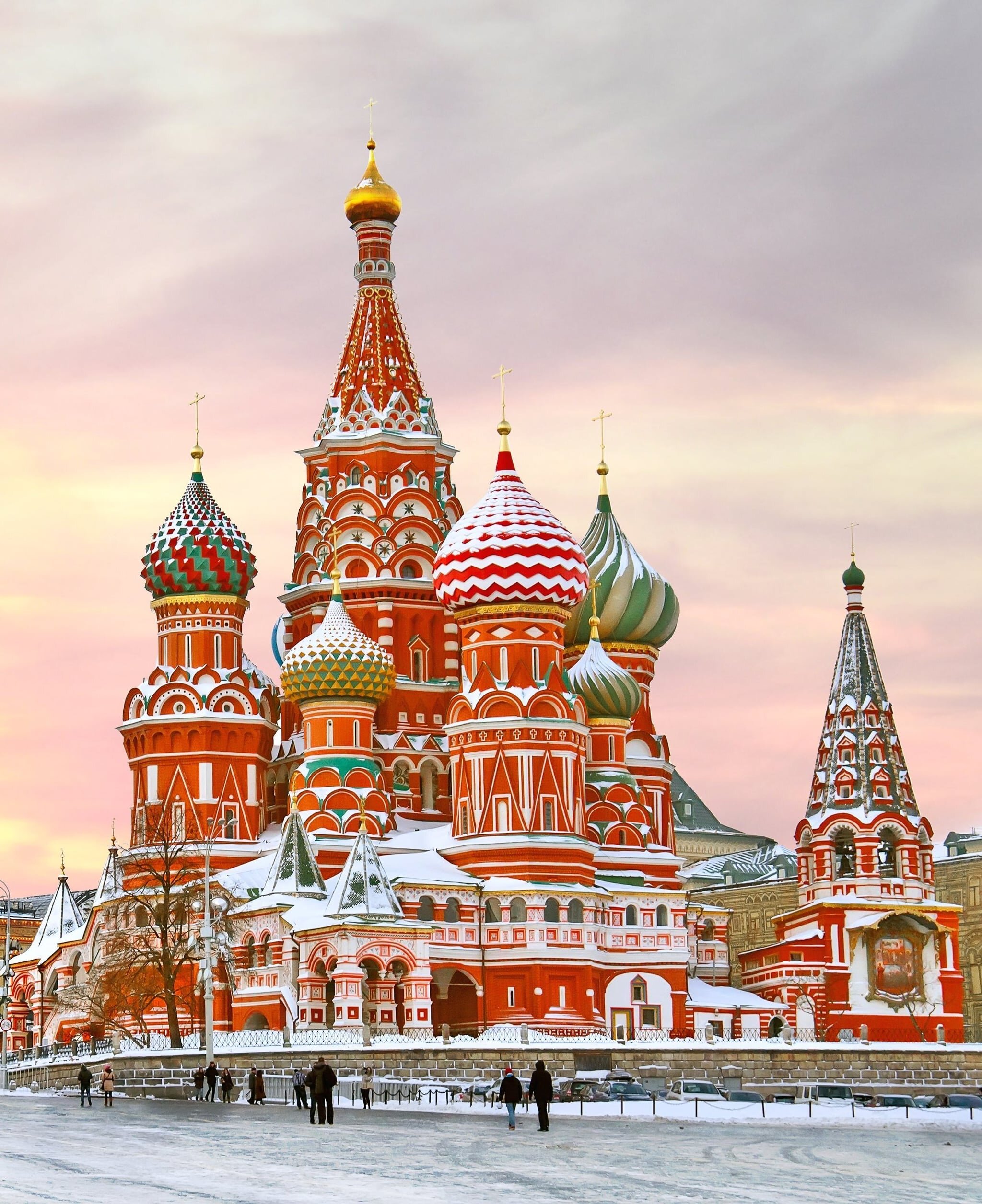 St-Basil-Cathedral.jpg