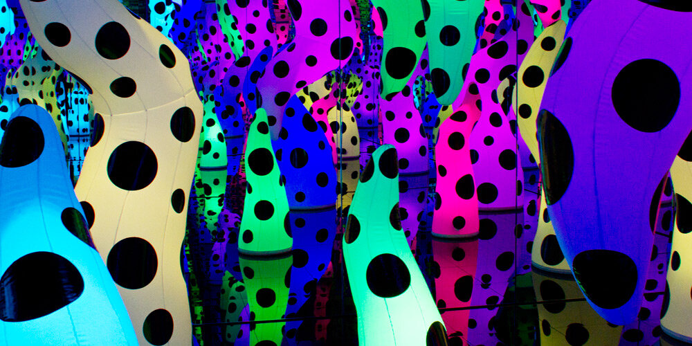 yayoi-kusama-exhibit-00.jpg