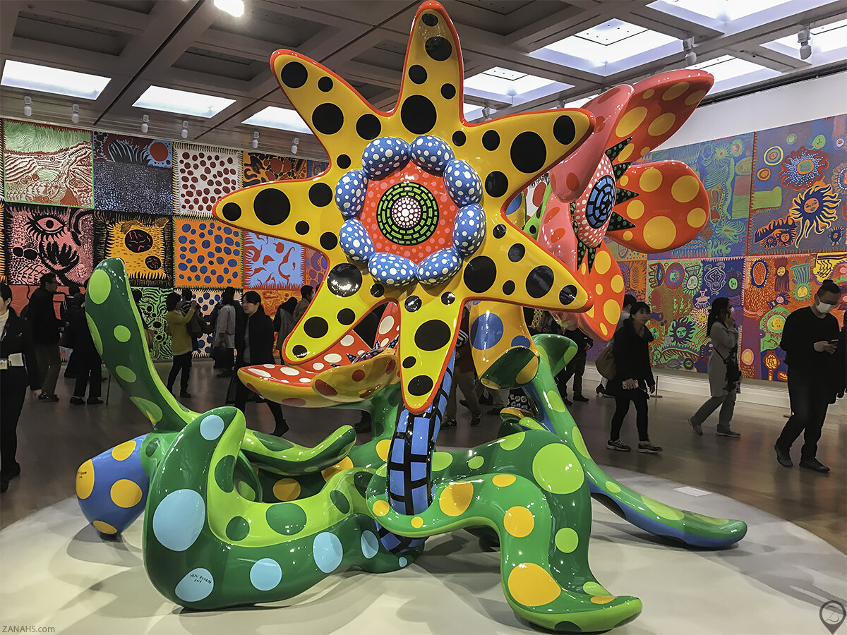 Yayoi-Kusama-Exhibition-Sculpture.jpg