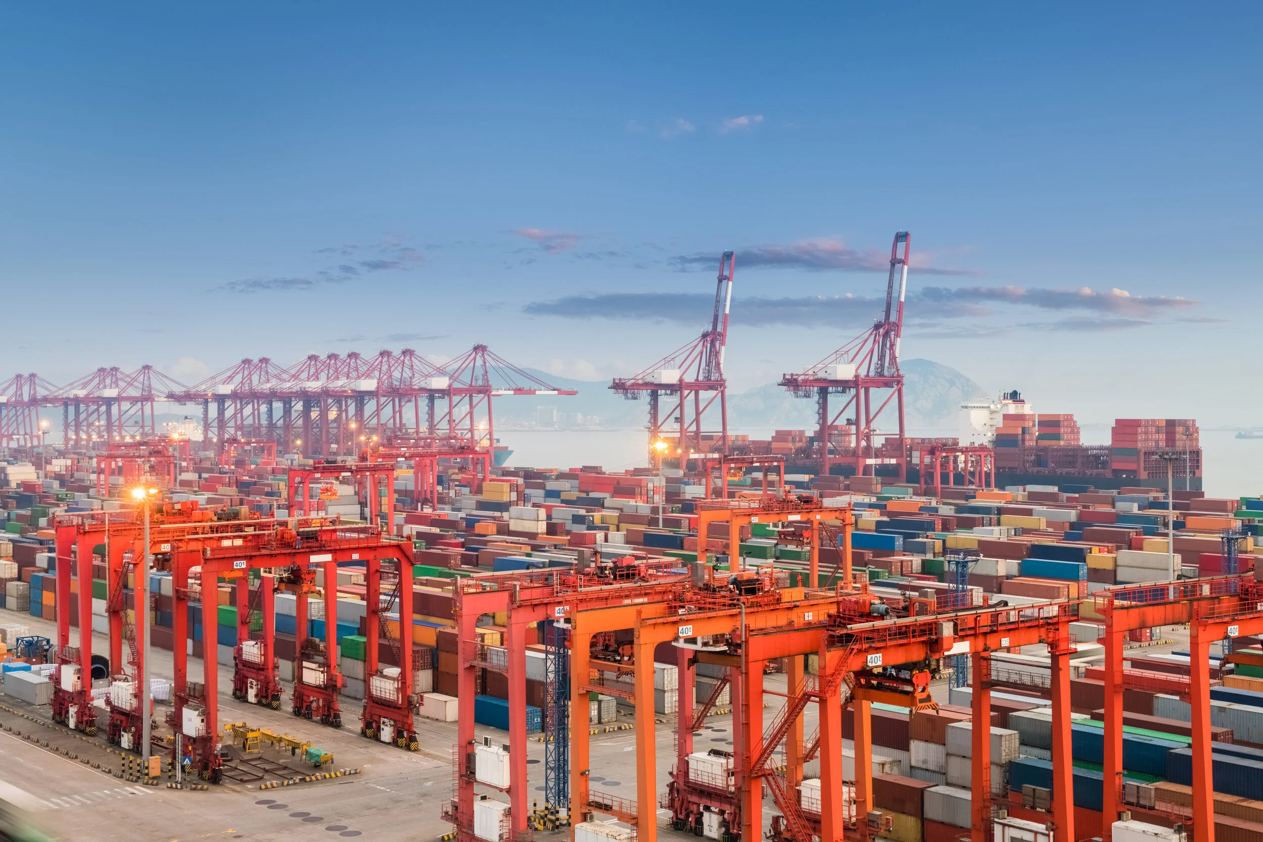 shanghai-container-port-in-sunset-LKFJKC7.jpg
