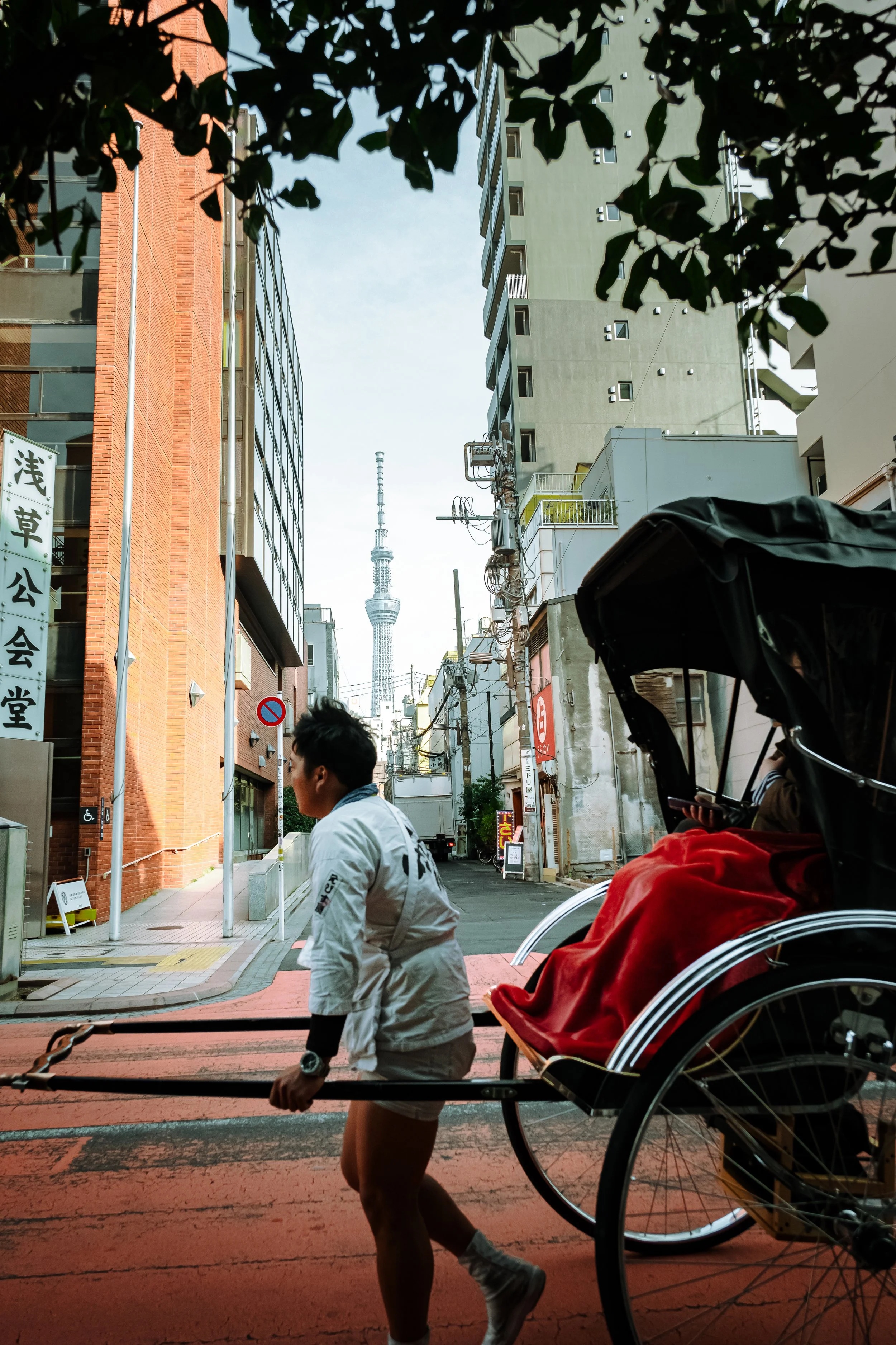 TOKYO OLTRE IL CAOS