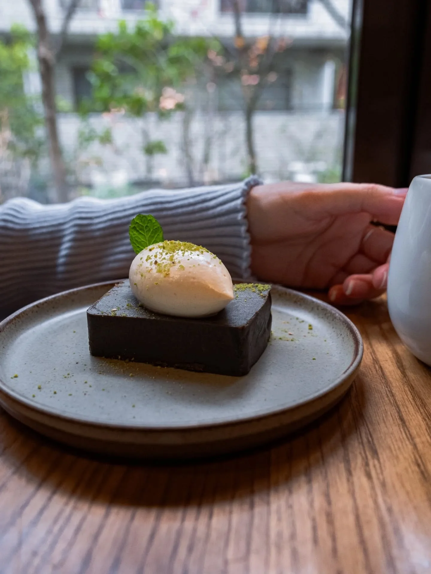 This, and no stress...

#tokyocafes #matchalover #japancoffeeshop #quietlife #travelslowly