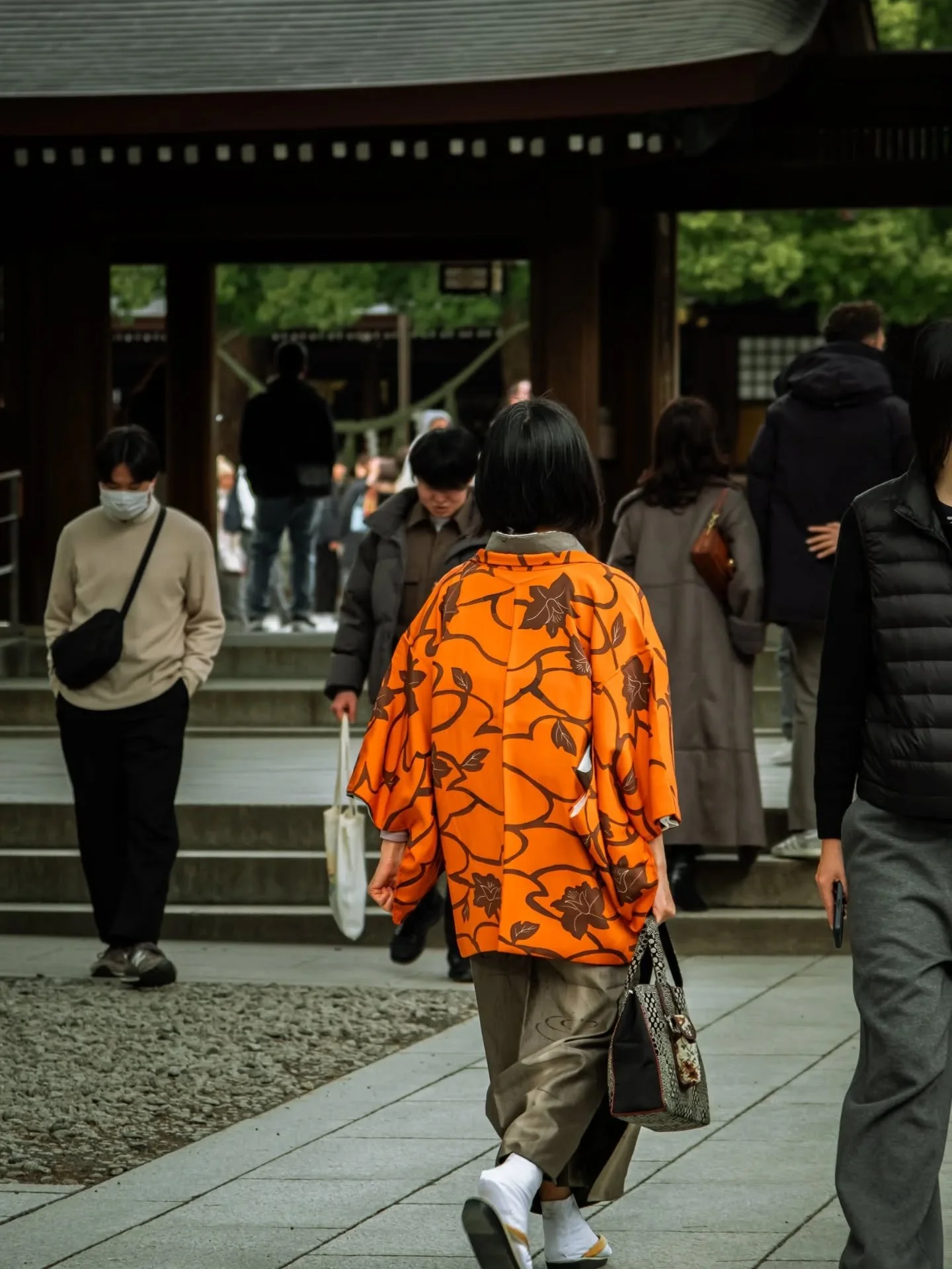 There&rsquo;s a strange kind of stillness in Meiji Jingu Shrine&hellip;
Like the city forgot this place exists, even though it finds itself in the middle of the city

#tokyo #meijijingu #japanadventures #traditionaljapan
