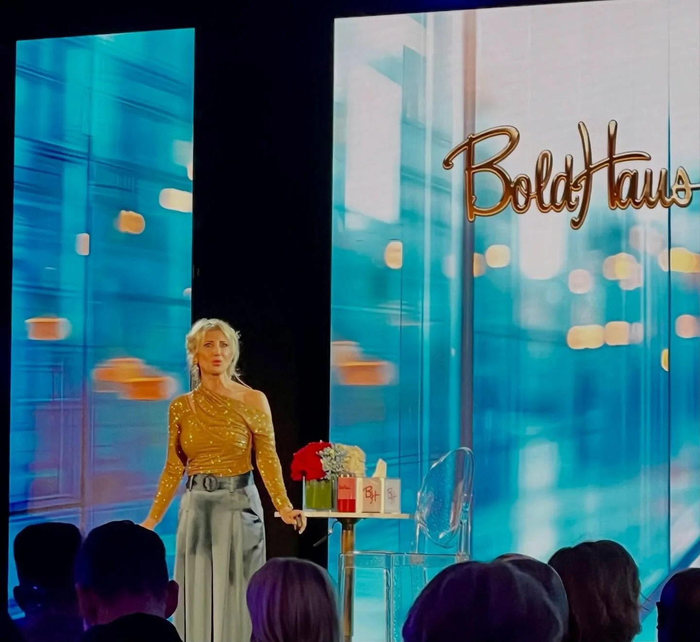 🔥 BoldHaus Groove, Day 2 — and we’re diving into how AI is changing the game for organizations.
It’s not just about tech.
It’s about how we lead, work, and solve problems. 💡
AI is already reshaping your:
People
Processes
P