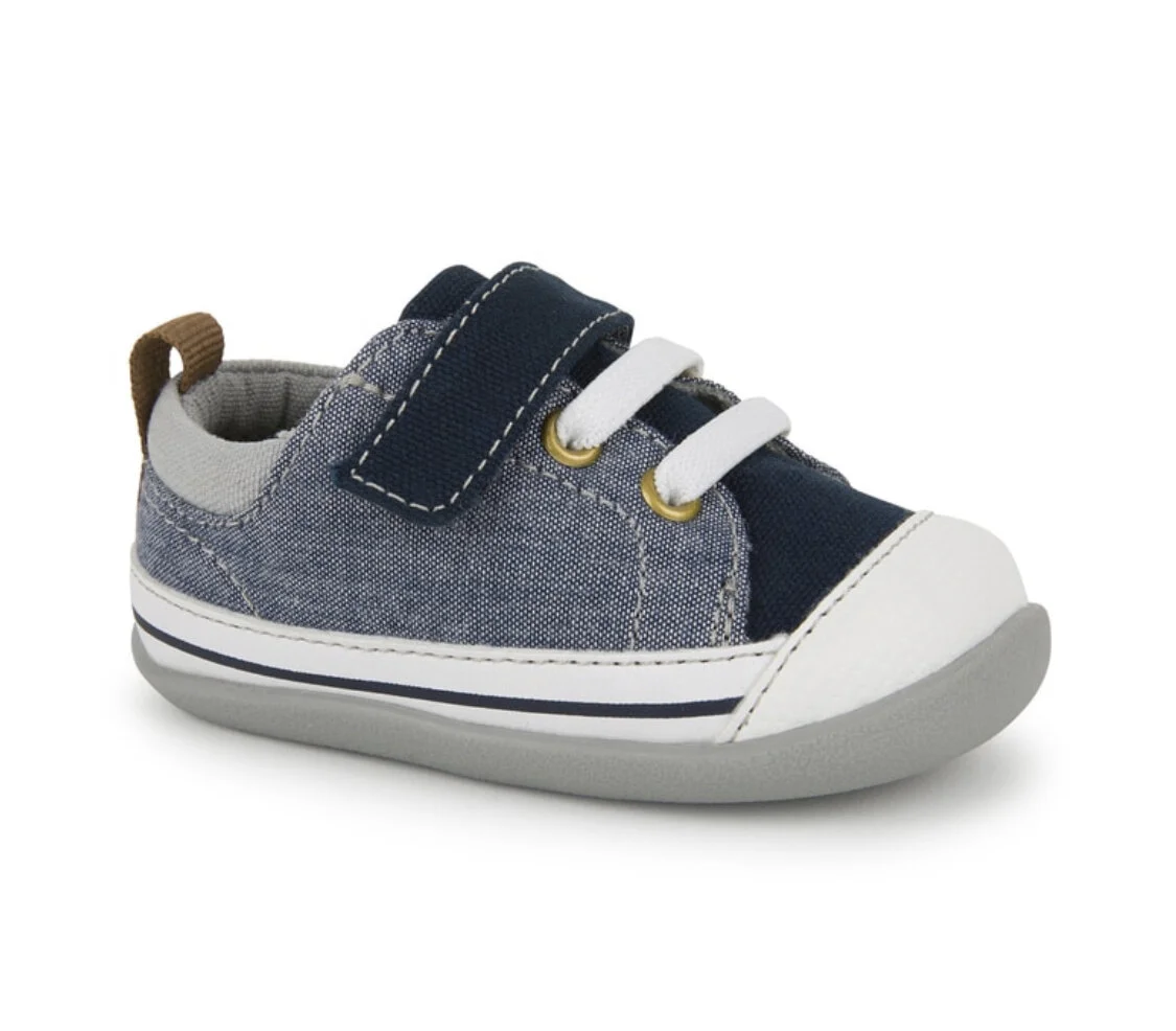 8AC2EC02-FF7D-4A69-A8DC-05404F10DEF3