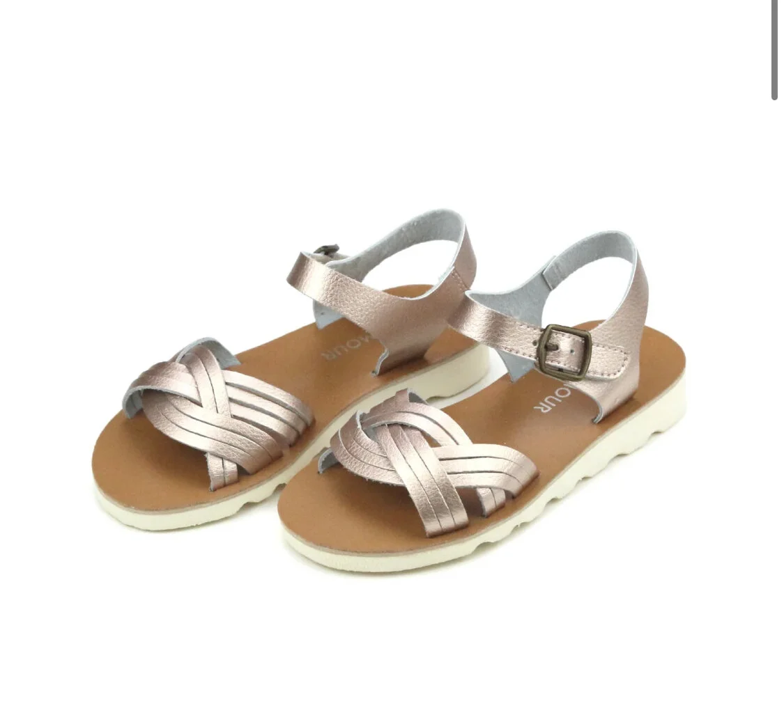 DCD2873A-F2B7-498D-8CED-A0A272C35802