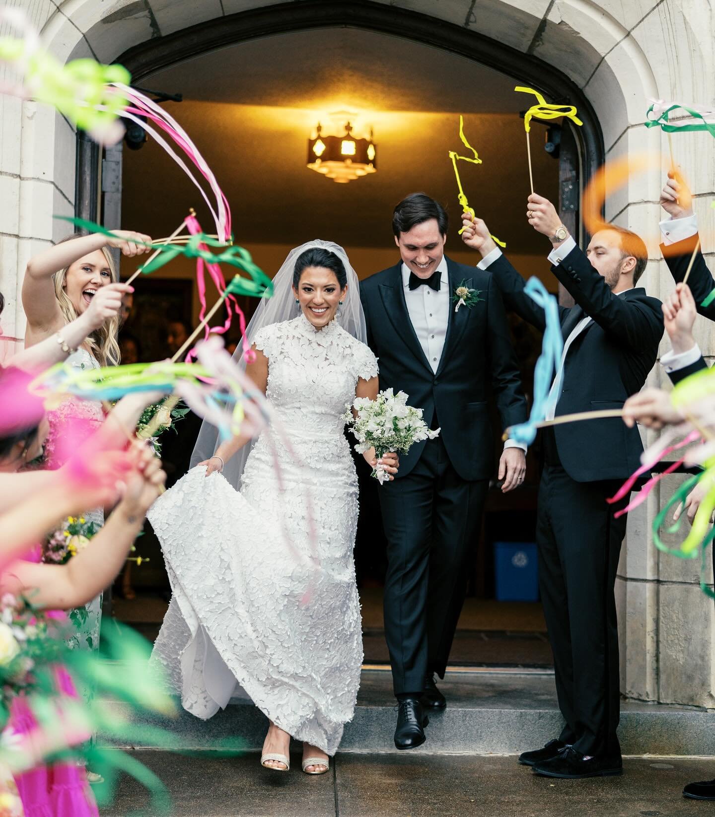 swooning over this colorful ceremony exit! 🤩 
well say it&hellip; we love ribbon wands!!! they&rsquo;re just so FUN!

photo: @sarahlordphoto