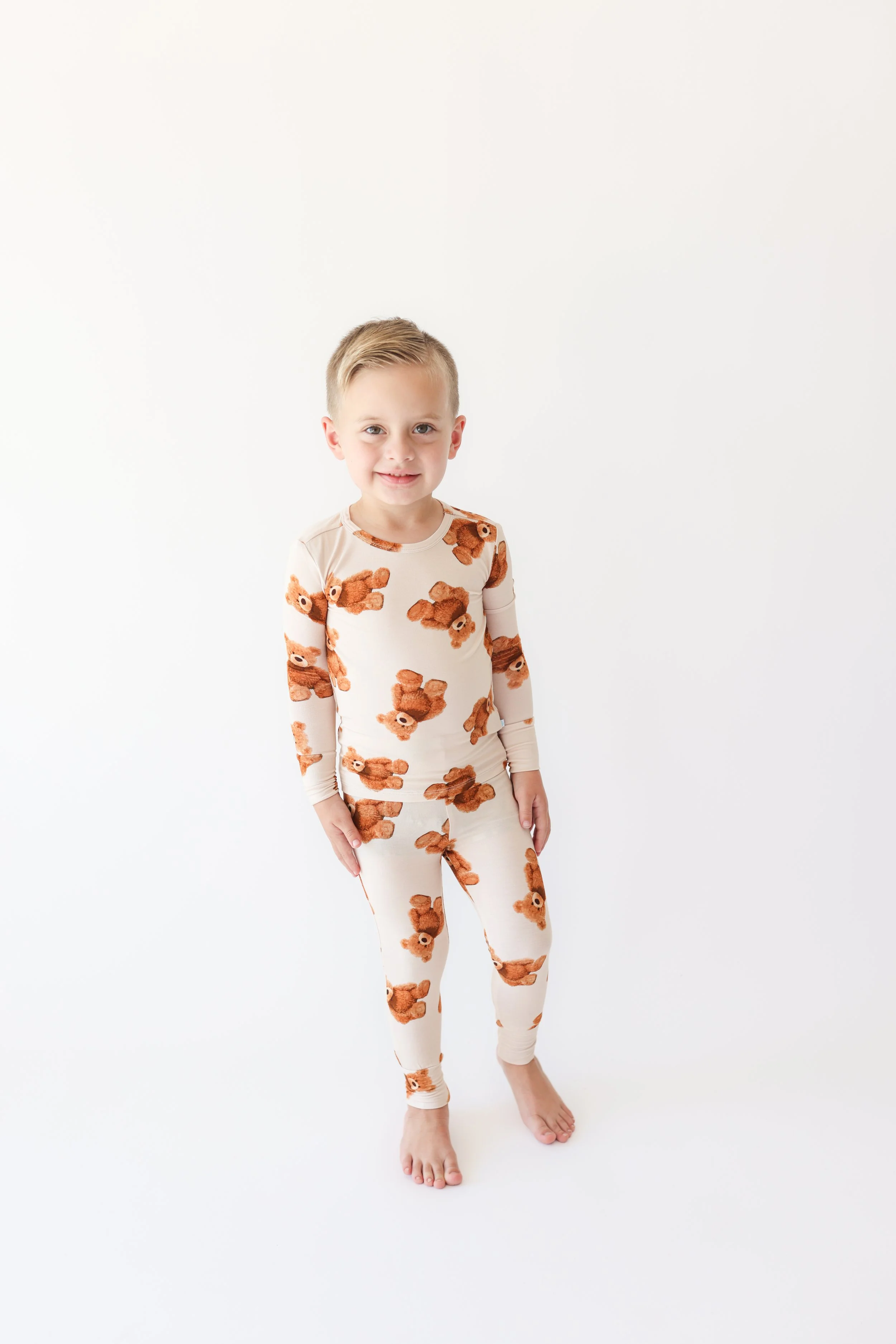 POSHPEANUT2024-PP-PJ002-BDW-LIFESTYLE-1.jpg