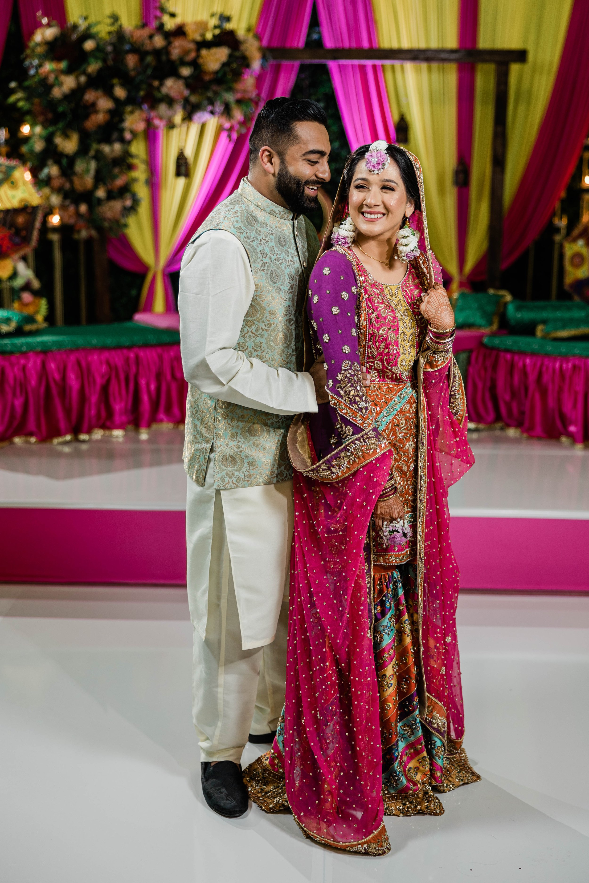 Mohammad & Anam Mehendi-13.jpg