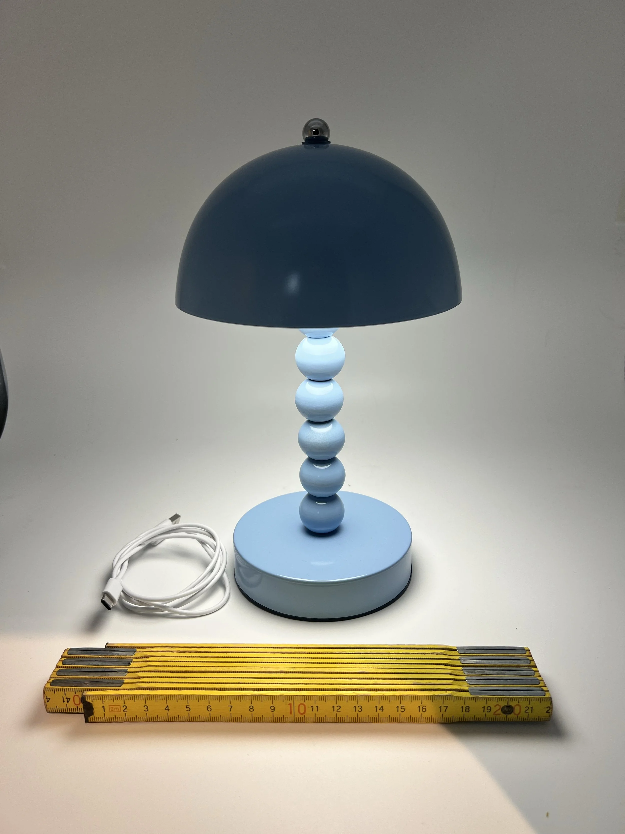 Kleine, süße Standleuchte