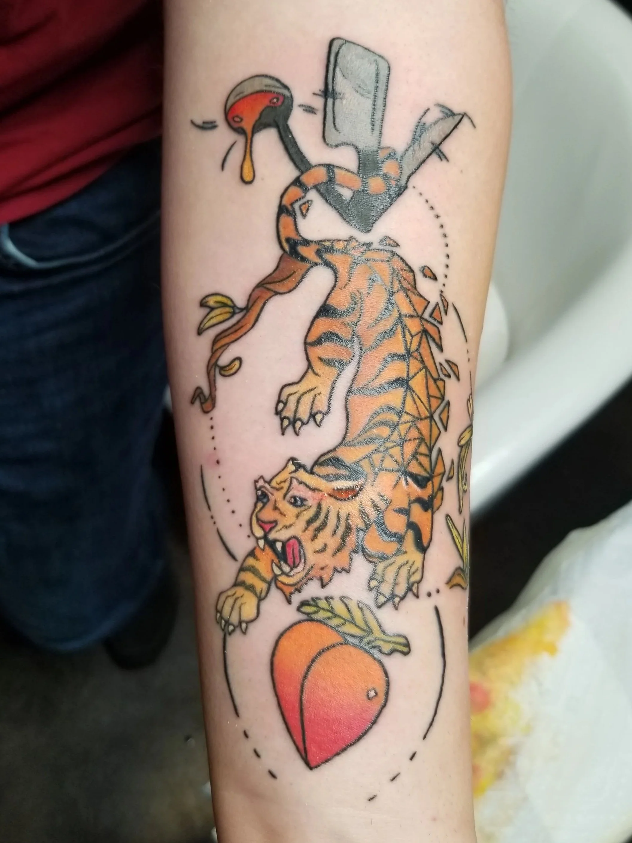 Full Color - Illustrative/Geometric