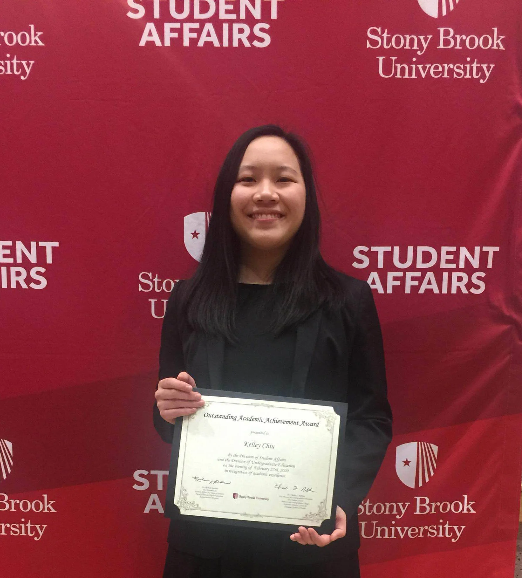 Lab member Kelley Chiu receives the SBU Academic Achievement Award!