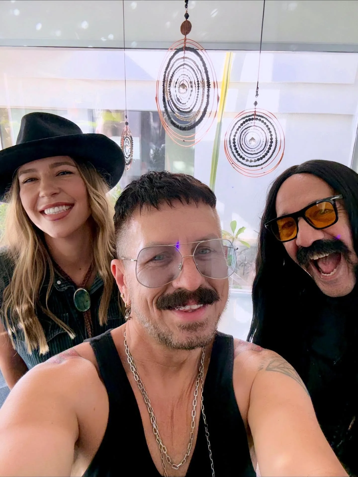 MEANWHILE AT SPELLBOUND SKY PALM SPRINGS 🔮🌴✨

We are having the best time sharing magical moments with EVERYBODY that drops by the shop&hellip;the vibes are off-the-chart! We have immense gratitude for all the love and support that we are receiving