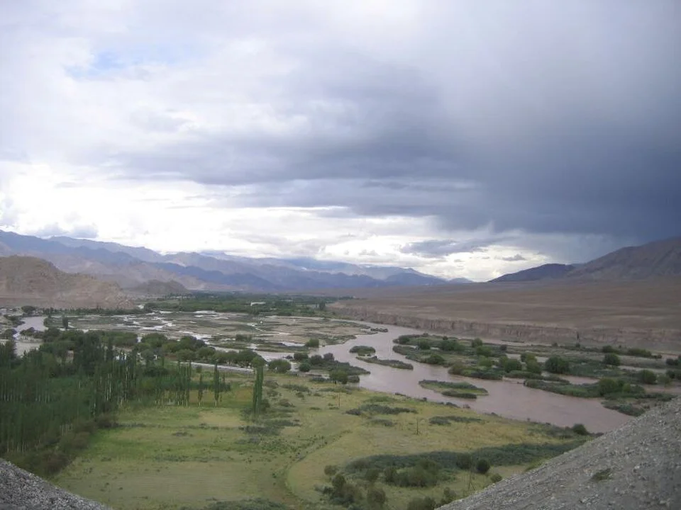 Ladakh_india_monsoon_clouds.jpg