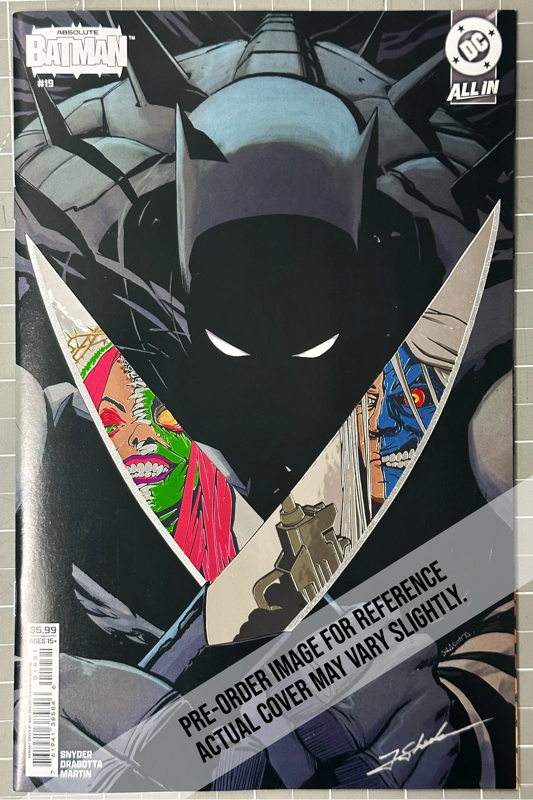 Absolute Batman #19 Reflections — Final Cuts