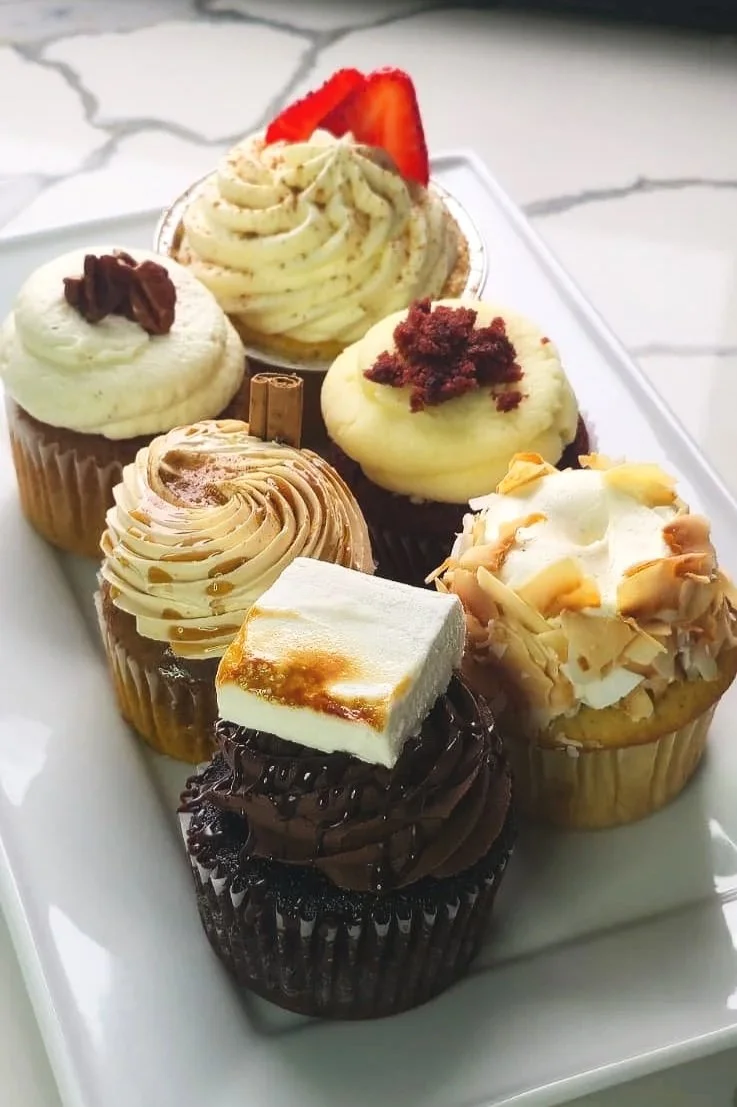fall+cupcakes.jpg (Copy)
